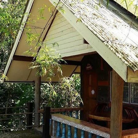 Subtawee Resort Surat Thani Bagian luar foto