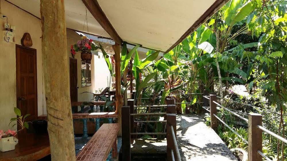 Subtawee Resort Surat Thani Bagian luar foto